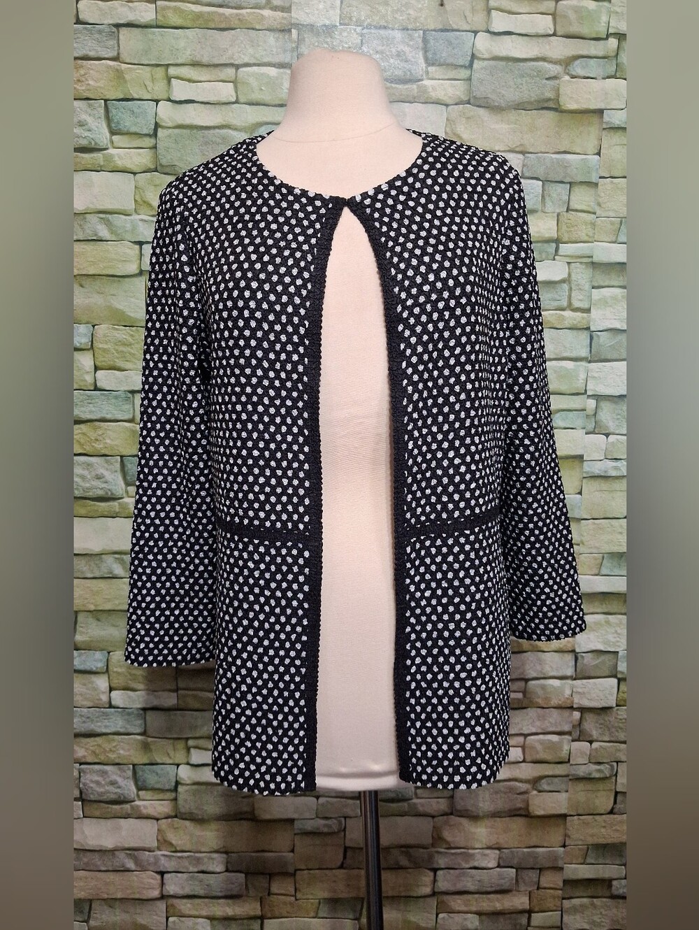 Chico's Travelers Sz 1 Black White Lovely Lisa Dot Print Jacket EUC